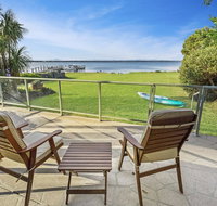 Eagle Point Getaway - Waterfront Serenity - Hotel NSW