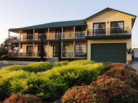 Book Eden Park Accommodation Vacations Hotel NSW Hotel NSW