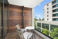 Edgewater 207