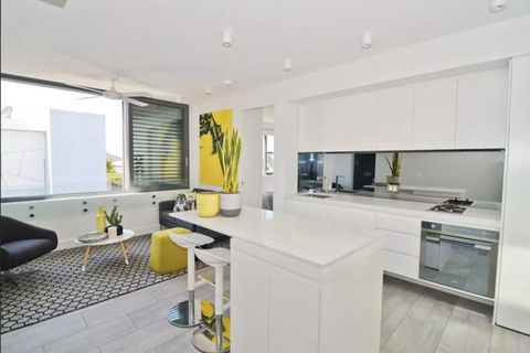 EIGHT TWO NINE TWO V: BONDI BEACH - Hotel NSW 0