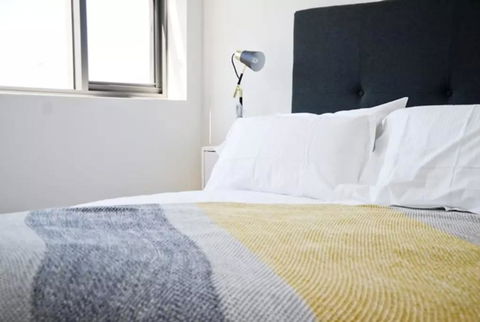 EIGHT TWO NINE TWO V: BONDI BEACH - Hotel NSW 1