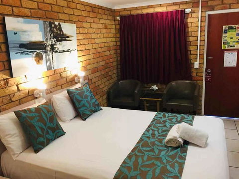 Emerald Highlands Motel - Hotel NSW 1