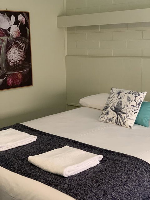 Finley Country Club Hotel Motel - Hotel NSW 2