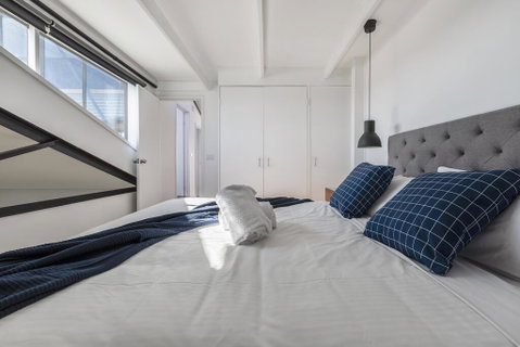 Fitzroy Converted Warehouse Penthouse - Hotel NSW 2