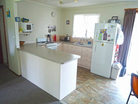 Frangipani Cottage @ Callala Beach - Hotel NSW 2