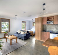 Freycinet Stone Studio 7 - Quartz - Hotel NSW