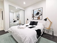 G02 Courtyard Apartment