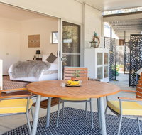 Gartelmann Studio  Gartelmanns Wines walk to The Deck Cafe  Wine tasting - Hotel NSW