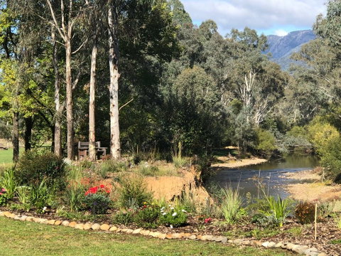 GGs By The River - Hotel NSW 2