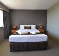 Gladstone Reef Hotel Motel - Hotel NSW