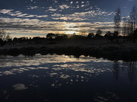 Glen Waverly Farmstay - Hotel NSW 2