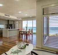Glenelg Absolute Beachfront - One of Only Two Homes - Hotel NSW
