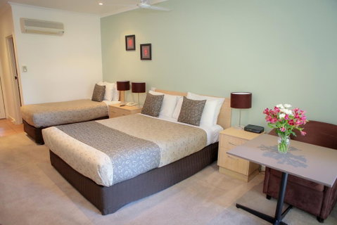 Golden Heritage Accommodation - Hotel NSW 2