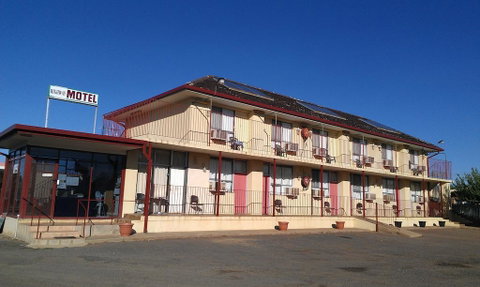 Goolgowi Highway Motel - Hotel NSW 2
