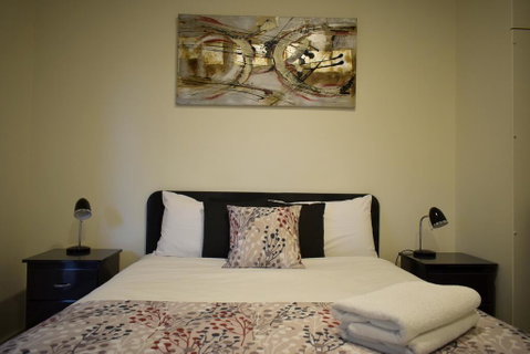 Hamilton Lakeside Motel - Hotel NSW 3