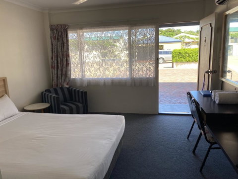 Hervey Bay Motel - Hotel NSW 1