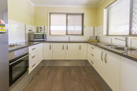 Hibiscus Holiday Home - Hotel NSW 1