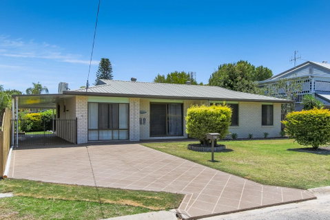 Hibiscus Holiday Home - Hotel NSW 3