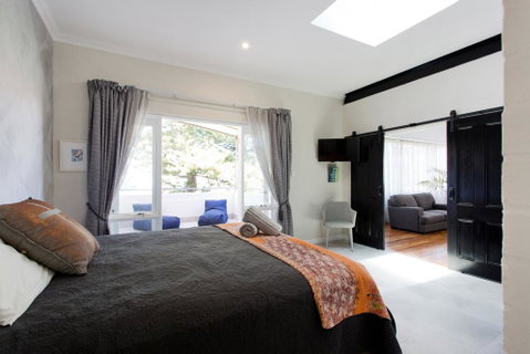 Hidden Treasure - Hotel NSW 3