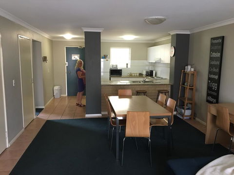 Hillarys Executive Apartment - Hotel NSW 2
