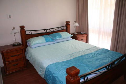 Hillarys Holiday Home - Hotel NSW 2