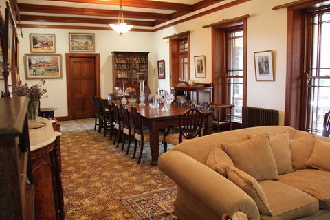 Historic Merryville Homestead - Hotel NSW 2