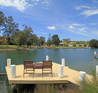 Holiday on the Water - Hotel NSW