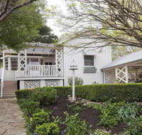 Hollyoak Cottage - delightful ducks and doileys - Hotel NSW