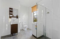 Book Belrose Accommodation Vacations Hotel NSW Hotel NSW
