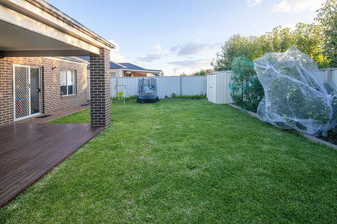 Homely Getaways In Central Pakenham - Pet Friendly - Hotel NSW 3