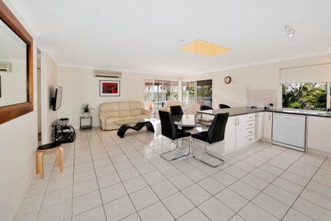 Hook Wine And Sinker Hervey Bay - Hotel NSW 1