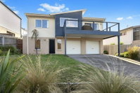 Book Torquay Accommodation Vacations Hotel NSW Hotel NSW