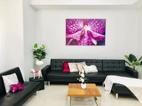 Jewel in the West-Newly Built and Spacious