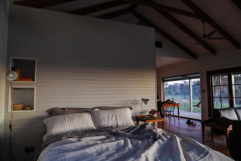 Kestrel Nest EcoHut - Hotel NSW 2
