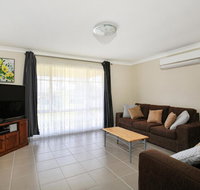Kingfisher - Pet-Friendly - 10 Mins to Hyams Beach - Hotel NSW