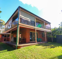 Kingfisher LakeHouse - Hotel NSW