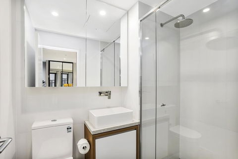 KOZYGURU FORTITUDE VALLEY DESIGNER GRADE 2 BED APT FREE PARKING QFV179-1401 - Hotel NSW 2