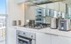 KOZYGURU NEWSTEAD DESIGNER 2 BED APT FREE PARKING POOL + GYM QNE088 - thumb 1