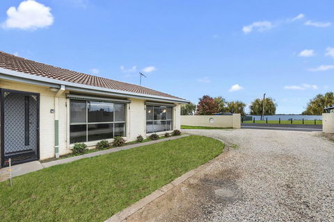 Lake Escape On Pool Avenue - Hotel NSW 0