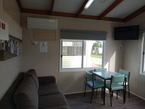 Lang Lang Caravan Park - Hotel NSW 1