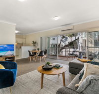 Large and Airy Unit in Quiet Riverside Suburb - Hotel NSW