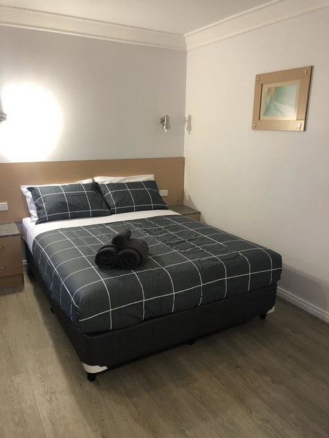 Latitude20 Cattrall Park - Hotel NSW 1