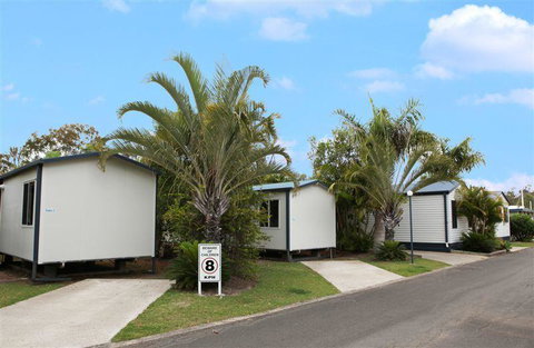 Lazy Acres Caravan Park - Hotel NSW 1
