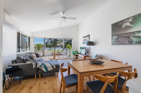 Lazy Days - Hotel NSW 0