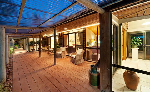 LeCamah Hill - Hotel NSW 1