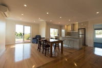 Book Relbia Accommodation Vacations Hotel NSW Hotel NSW