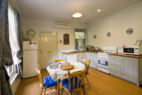 Lemonade Creek Cottages - Hotel NSW 3