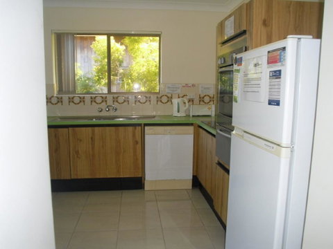 Light, Airy 1st Floor Unit - Marbrin Close, Bellara - Hotel NSW 1
