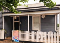Book Casterton Accommodation Vacations Hotel NSW Hotel NSW