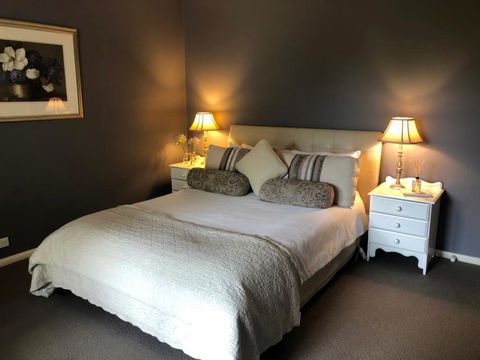 Luxury Room 15mins From Wagga's CBD - Hotel NSW 0